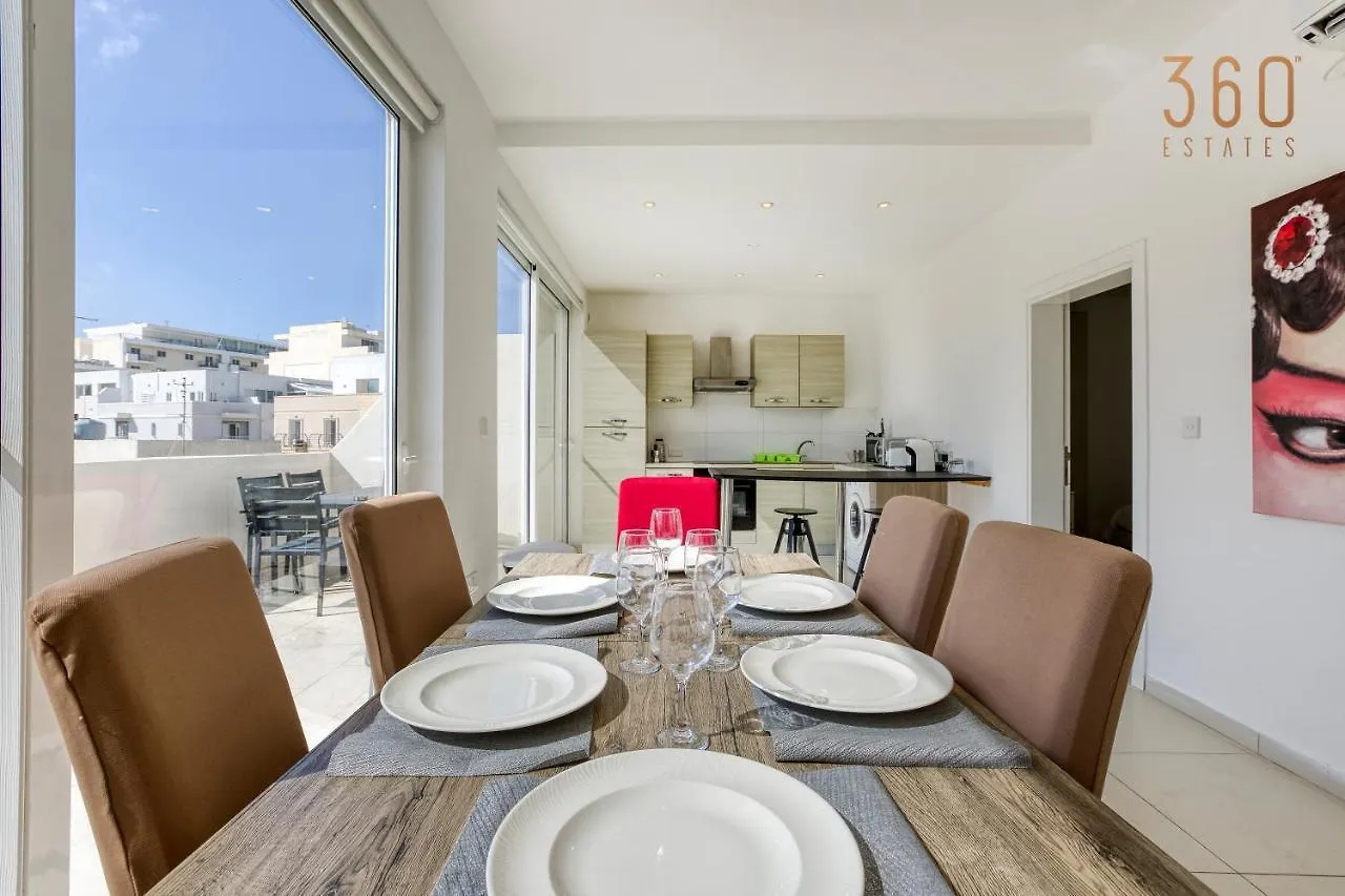 Bbq Area, 2Br Penthouse With Large Spaces & Wifi By 360 Estates Gzira Apartment