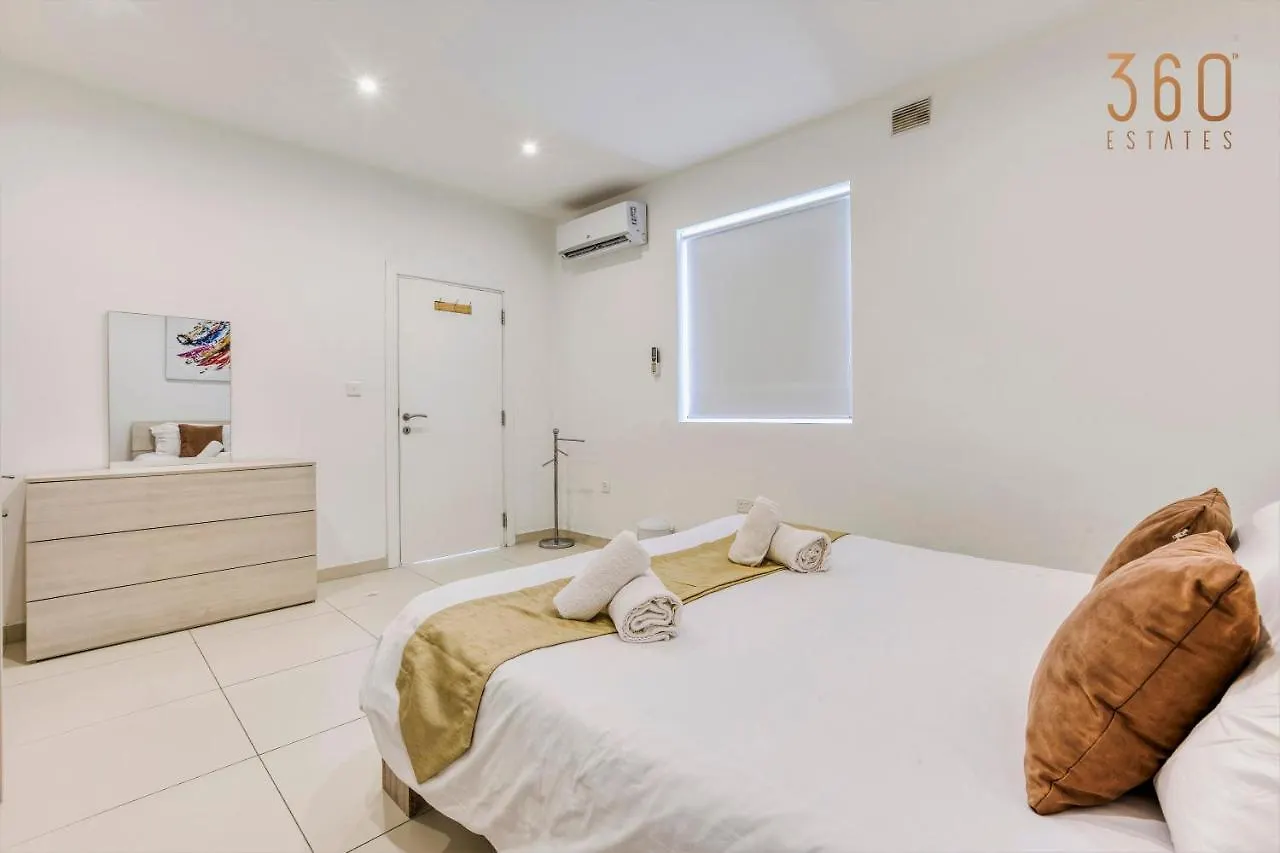 Bbq Area, 2Br Penthouse With Large Spaces & Wifi By 360 Estates Gzira