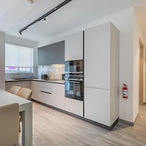  Apartament Luxury In Just Minutes Away From The Seafront And Restaurants
